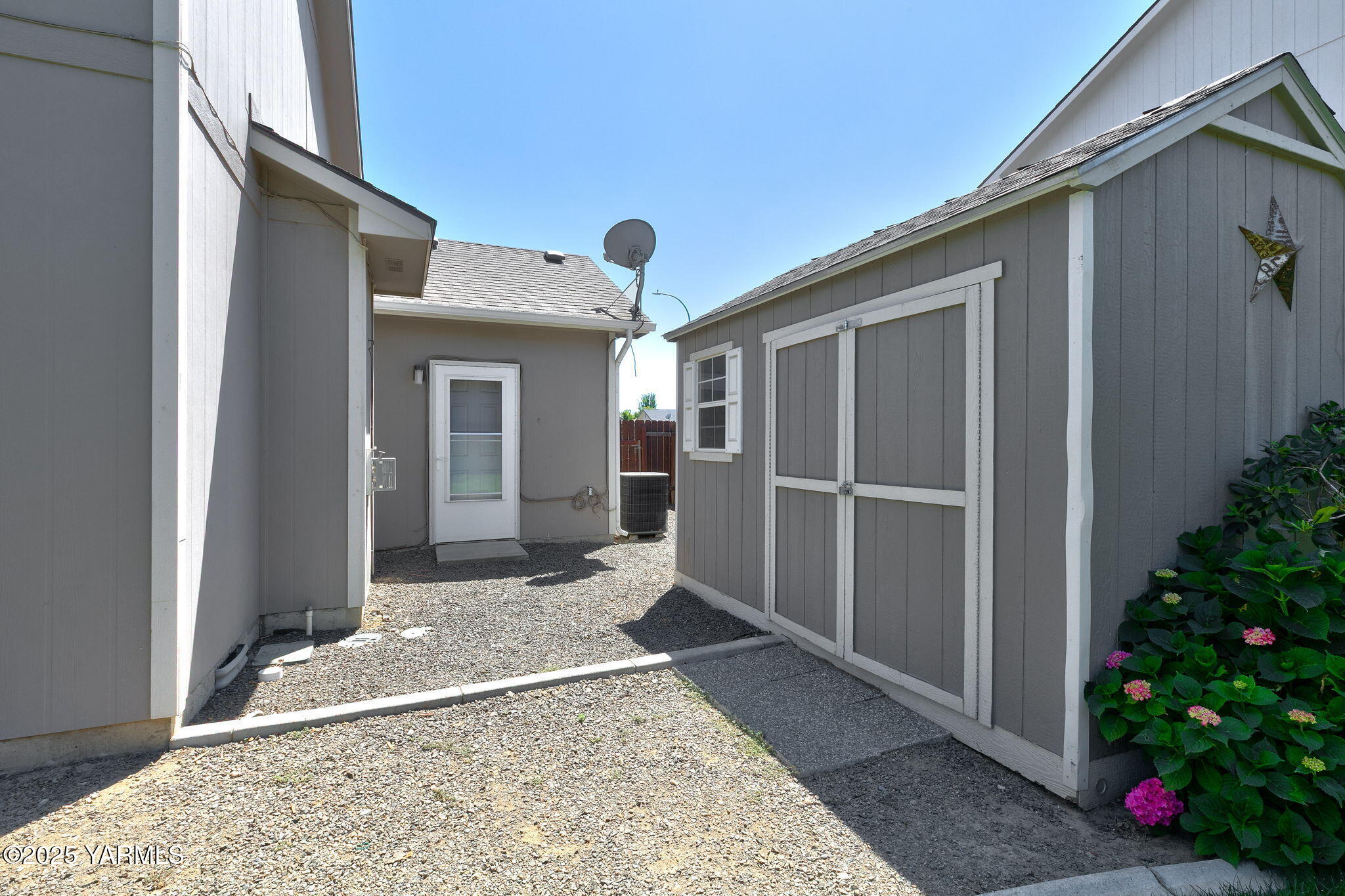 5807 W Whatcom Ave