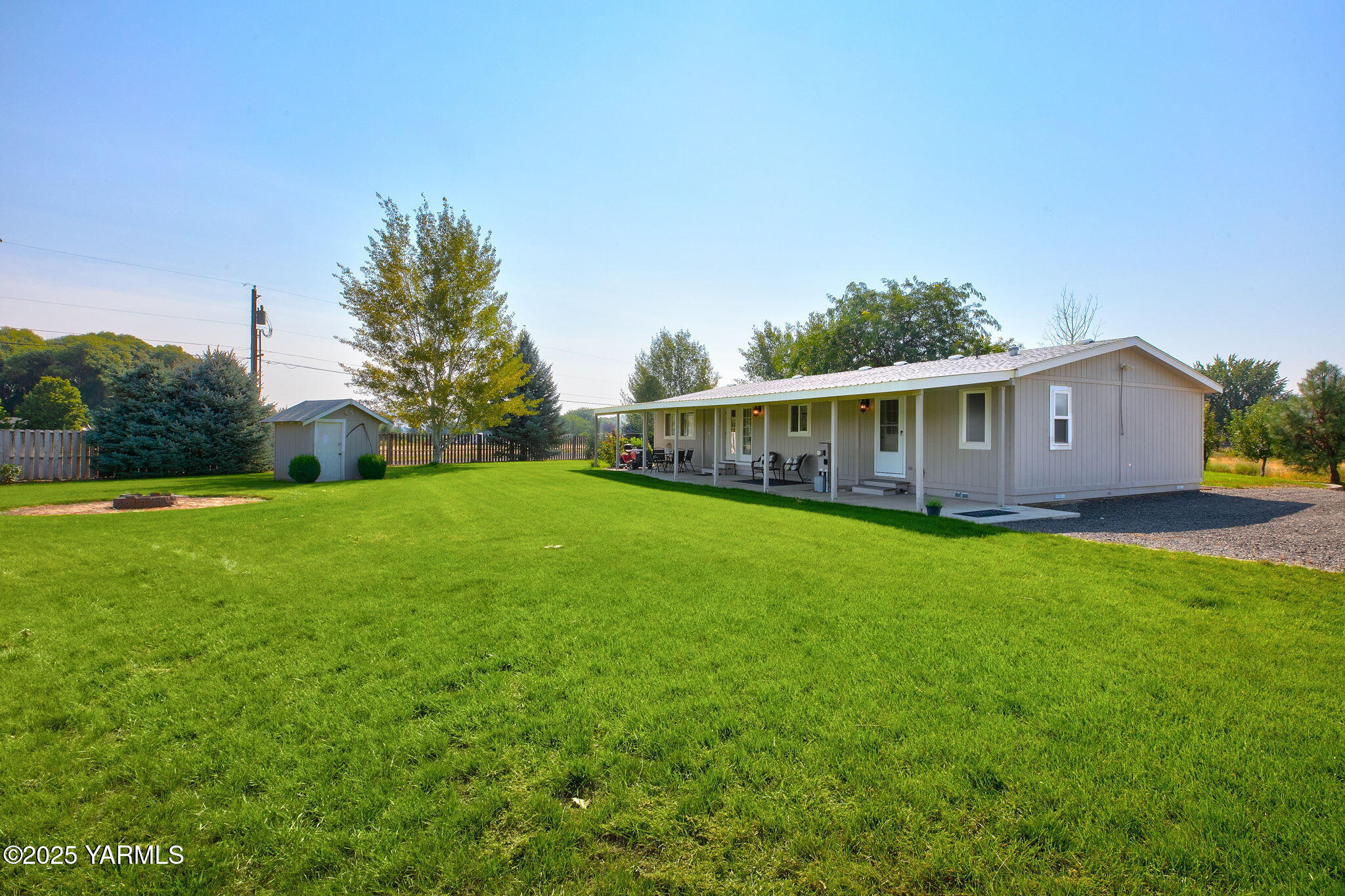 2561 Mapleway Rd