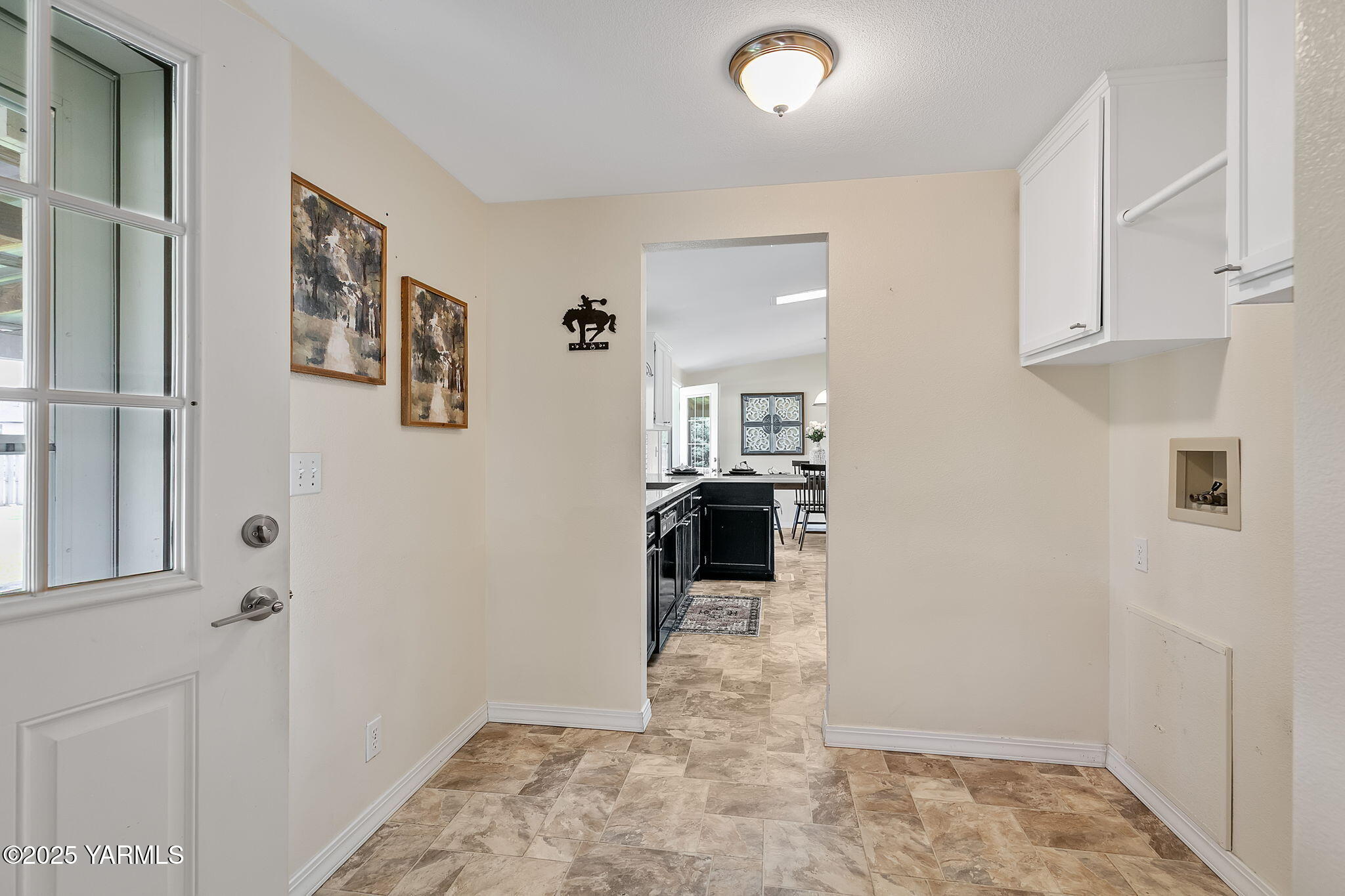2561 Mapleway Rd