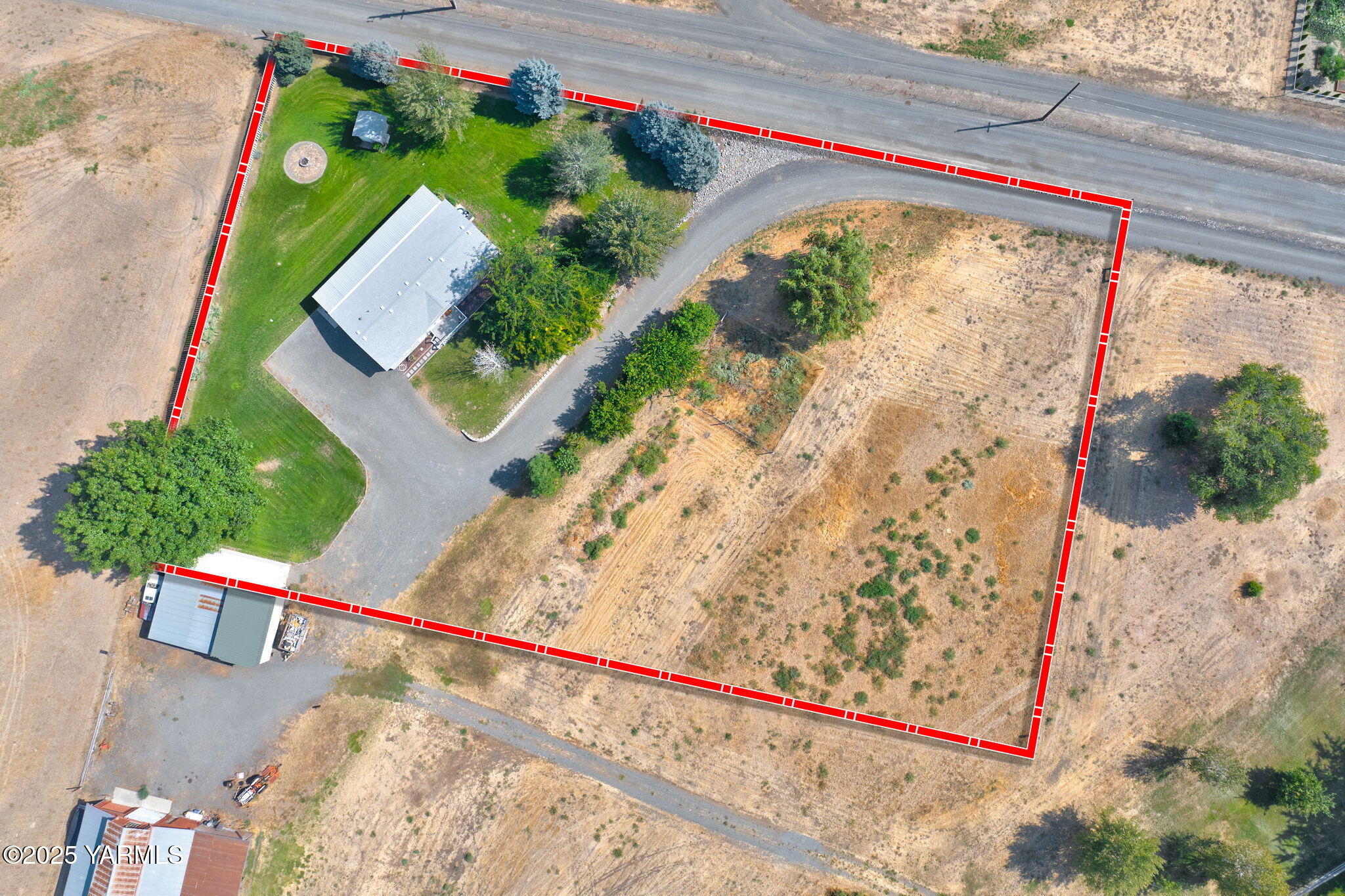 2561 Mapleway Rd