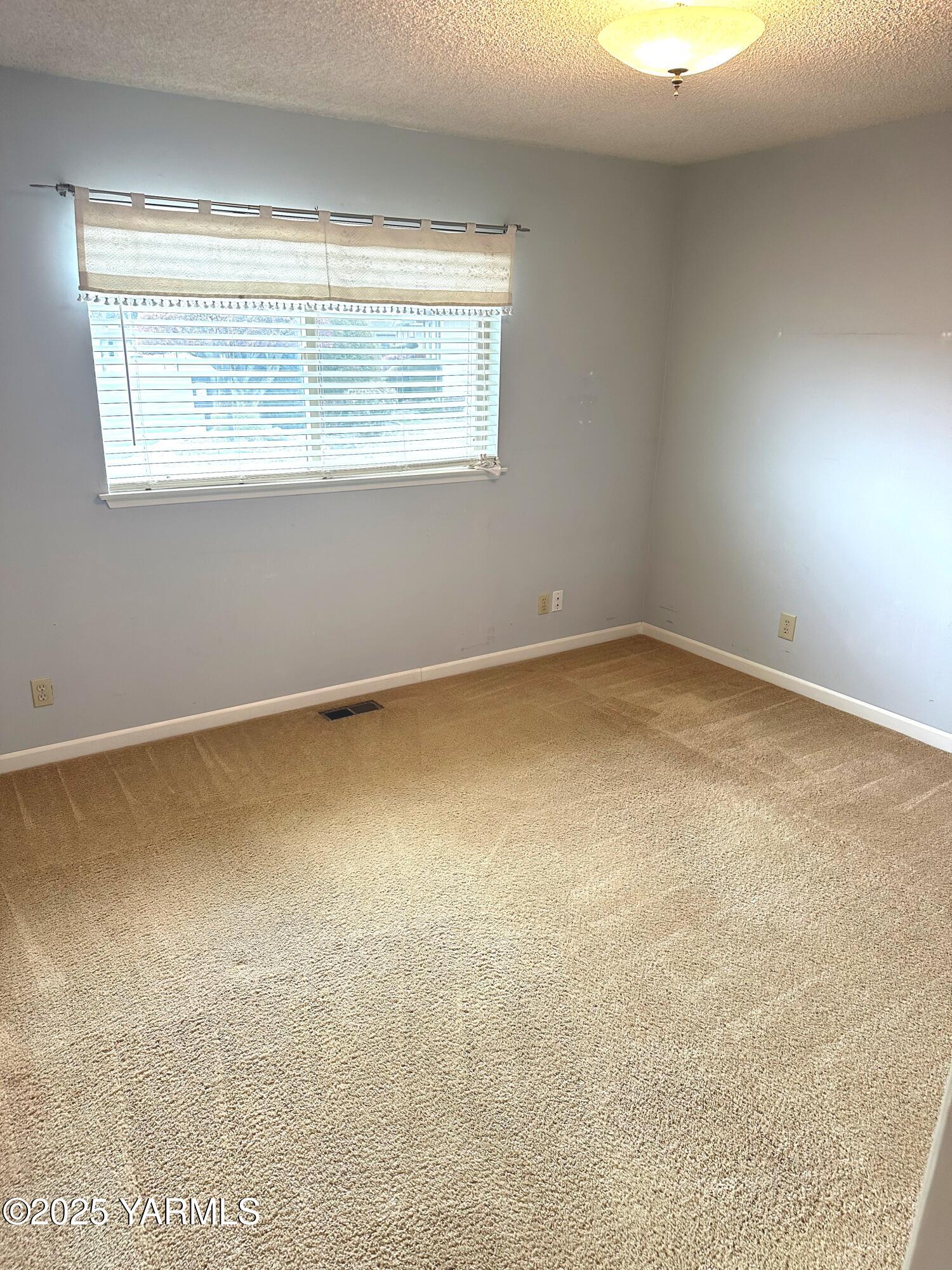 100 N 60th Ave Unit: 8