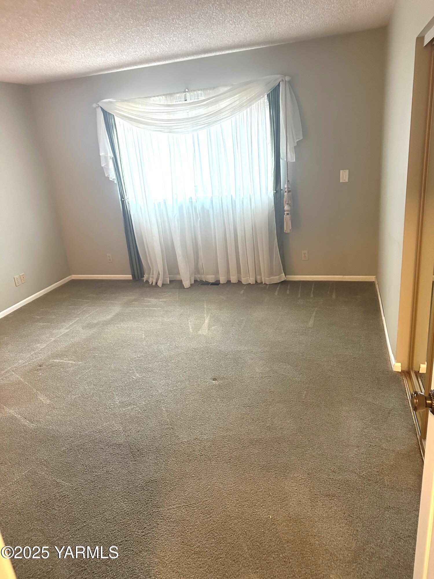 100 N 60th Ave Unit: 8