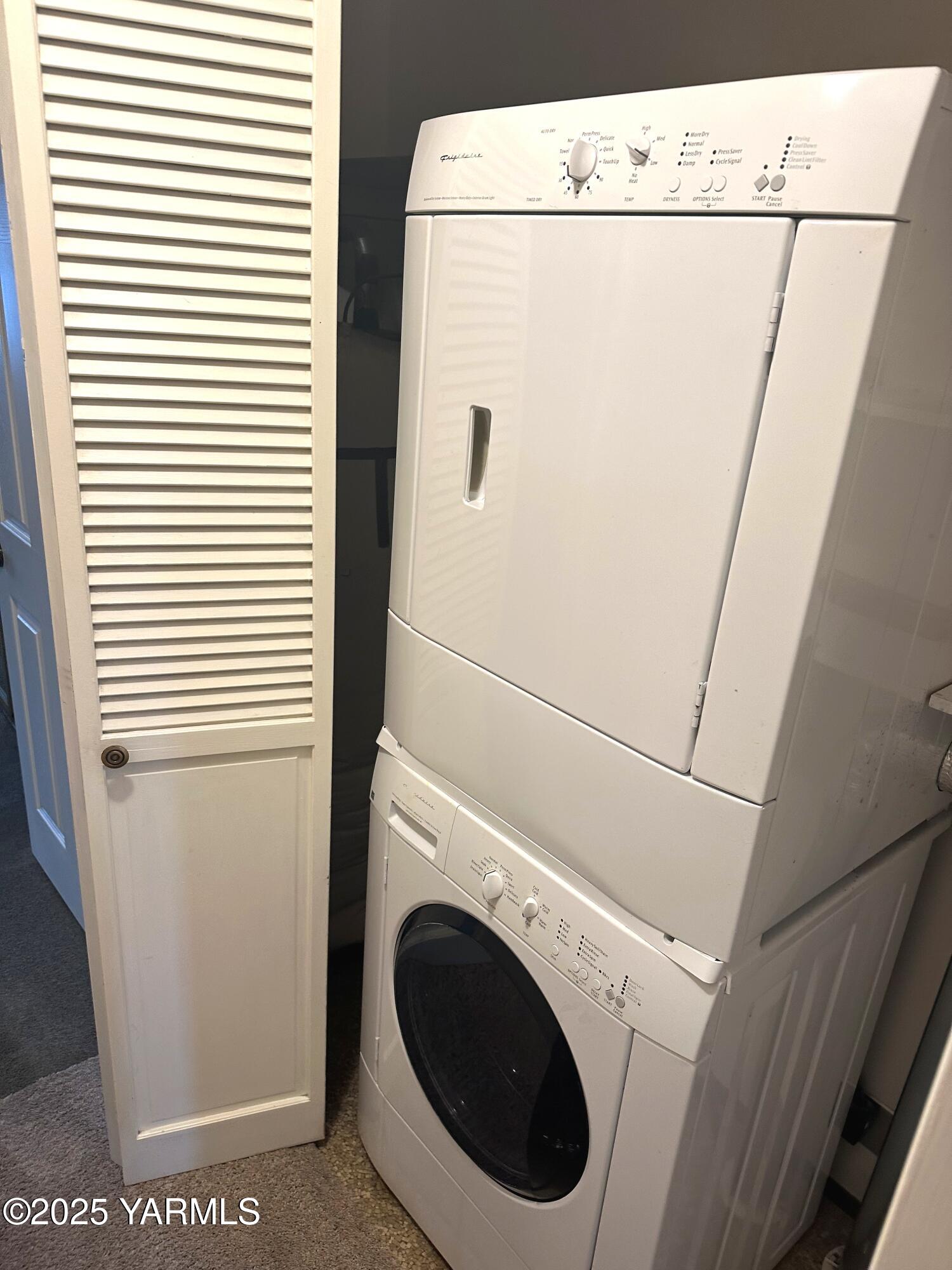 100 N 60th Ave Unit: 8