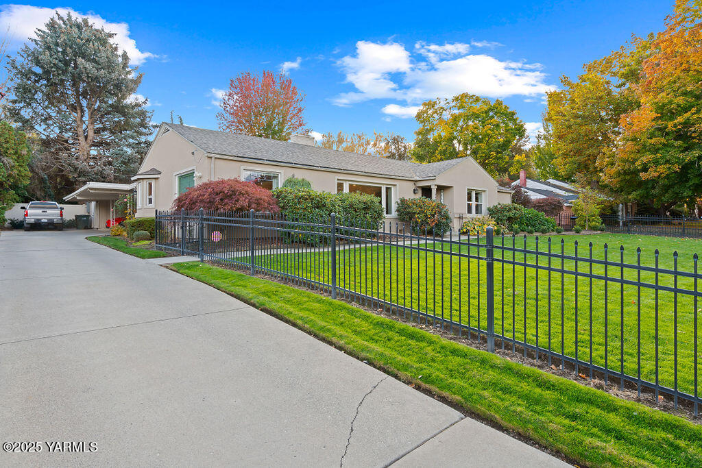 2008 Summitview Ave