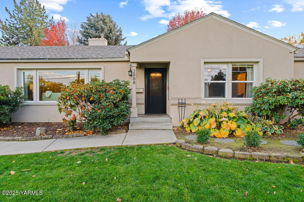 2008 Summitview Ave