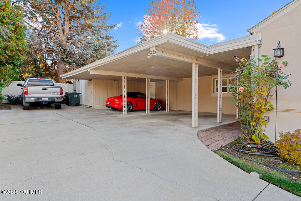 2008 Summitview Ave