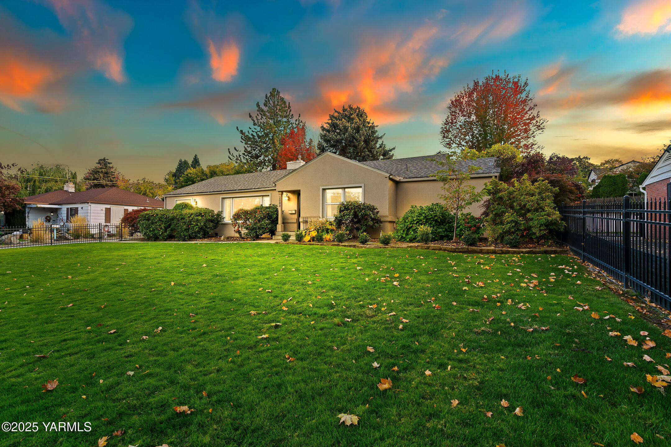 2008 Summitview Ave