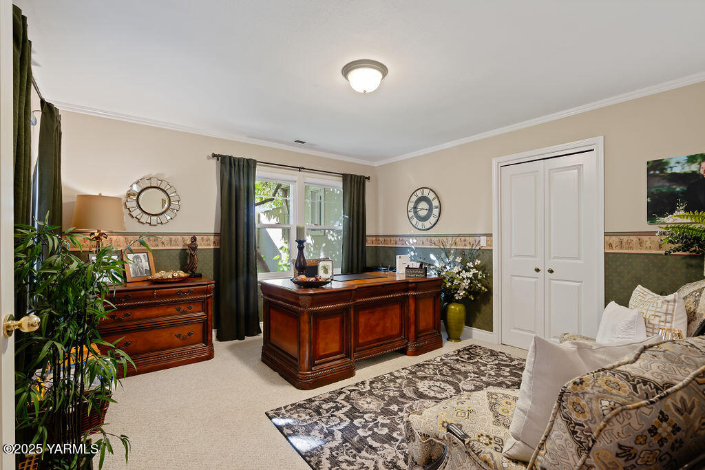 2008 Summitview Ave