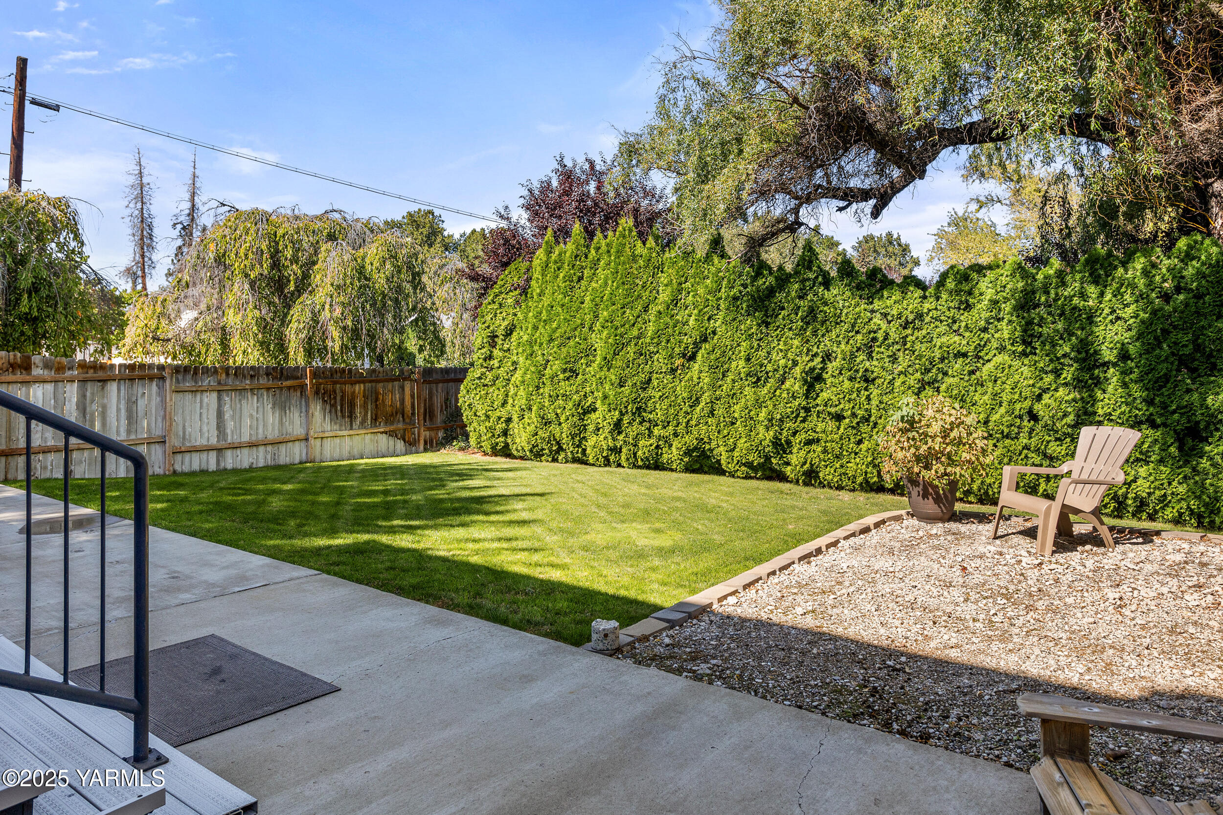 2215 Summitview Ave