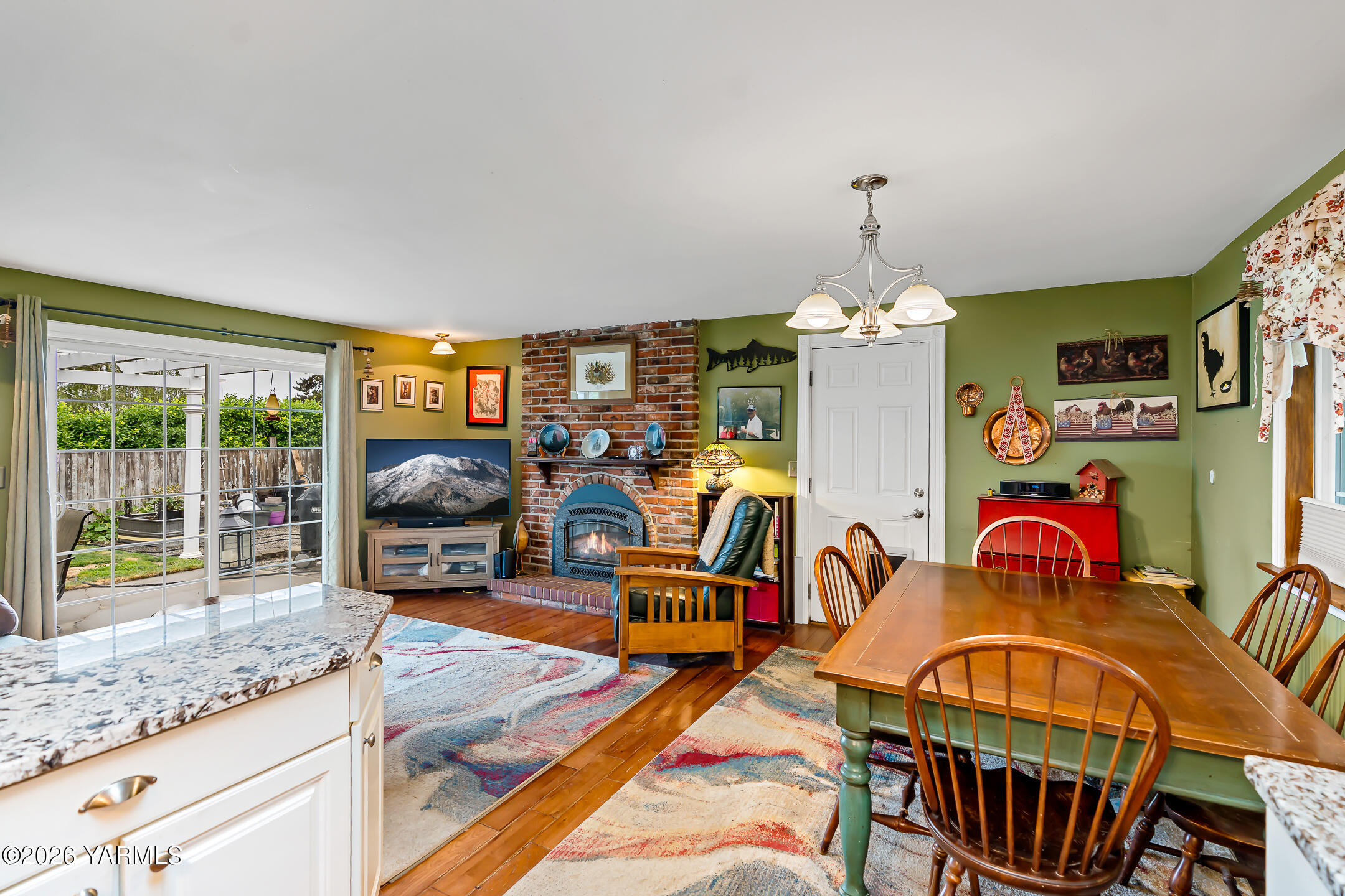 207 Parsons Ave