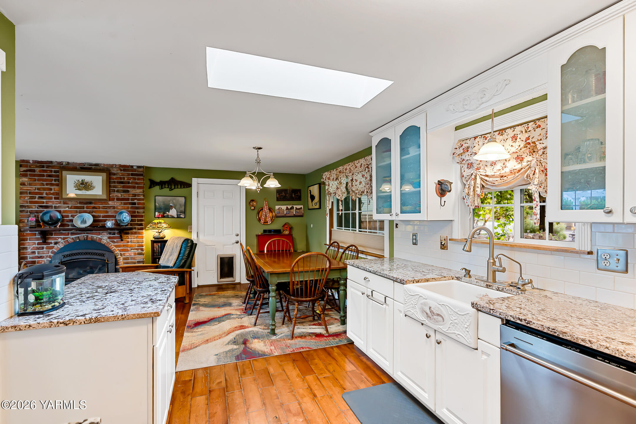 207 Parsons Ave