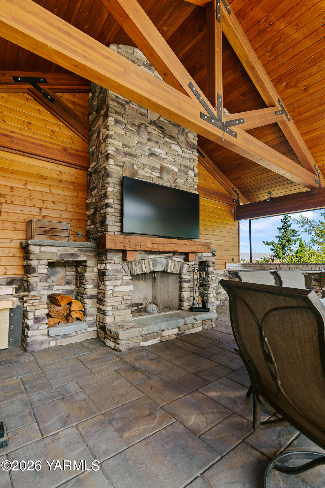 7027 Scenic Dr