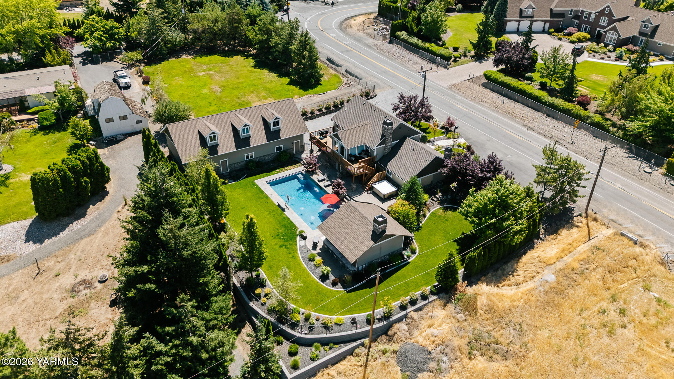 7027 Scenic Dr