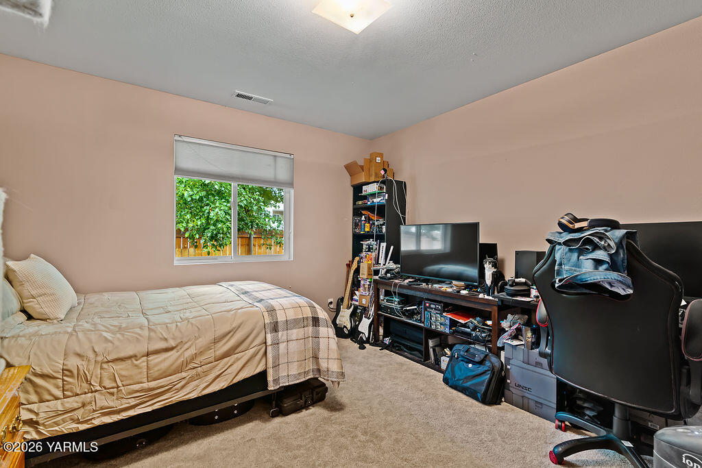 1307 S 75th Ave Unit: #1