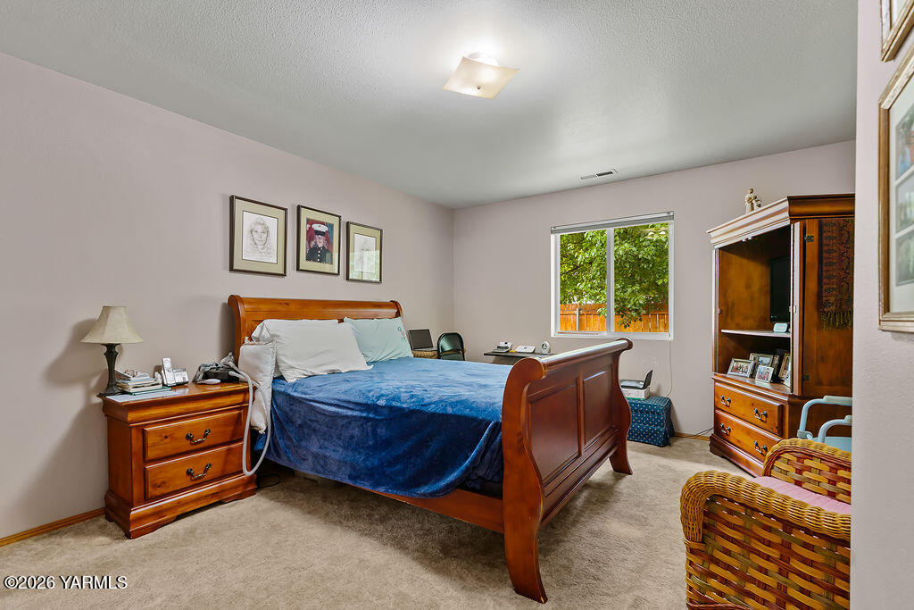 1307 S 75th Ave Unit: #1