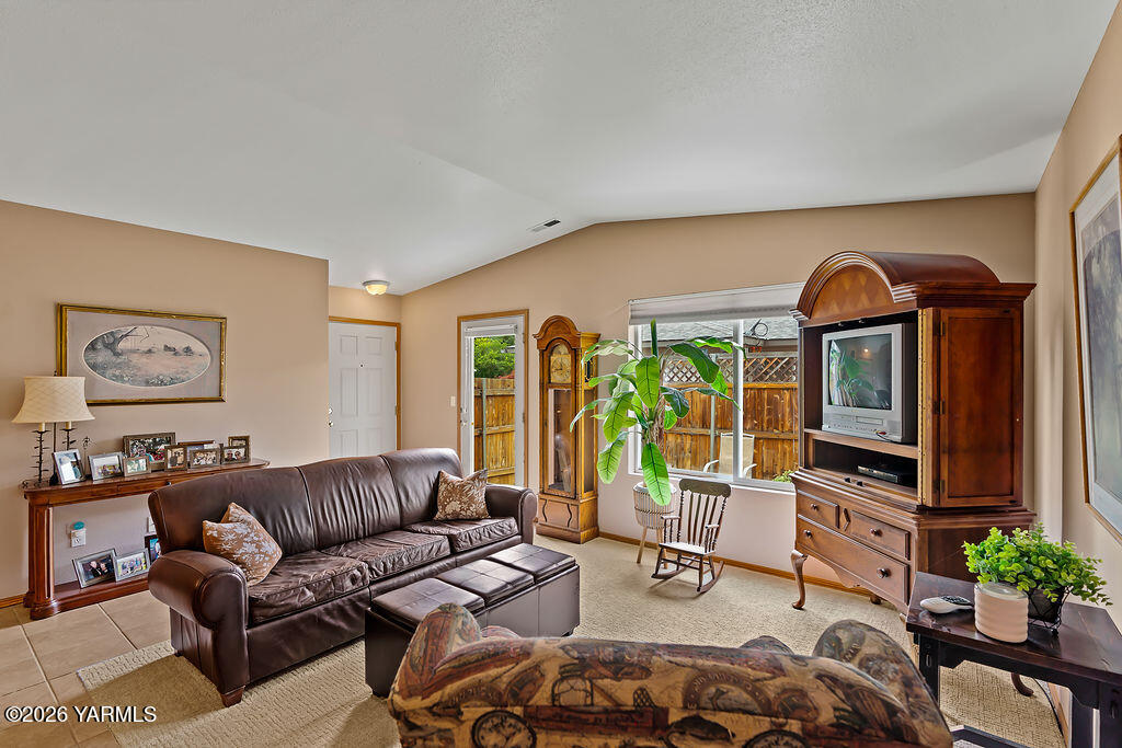1307 S 75th Ave Unit: #1
