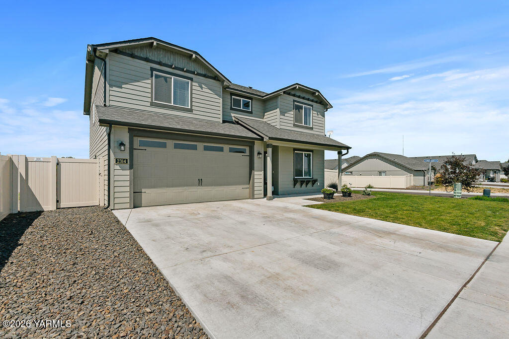 2314 S 57th Ave
