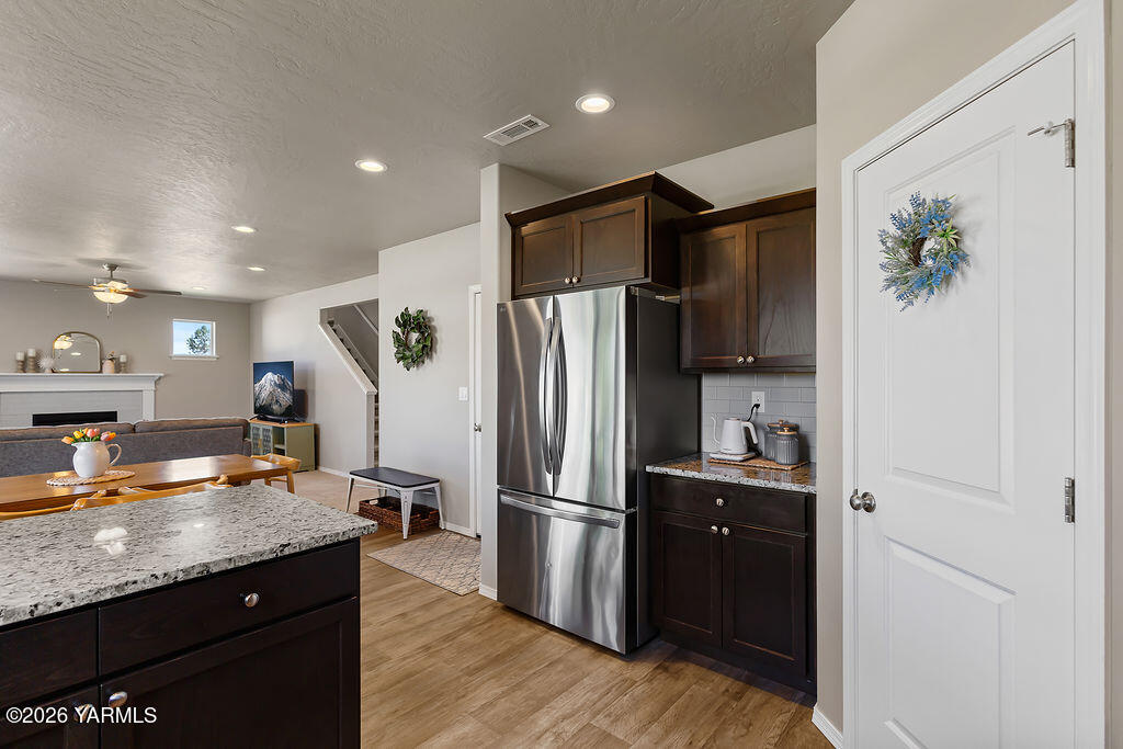 2314 S 57th Ave