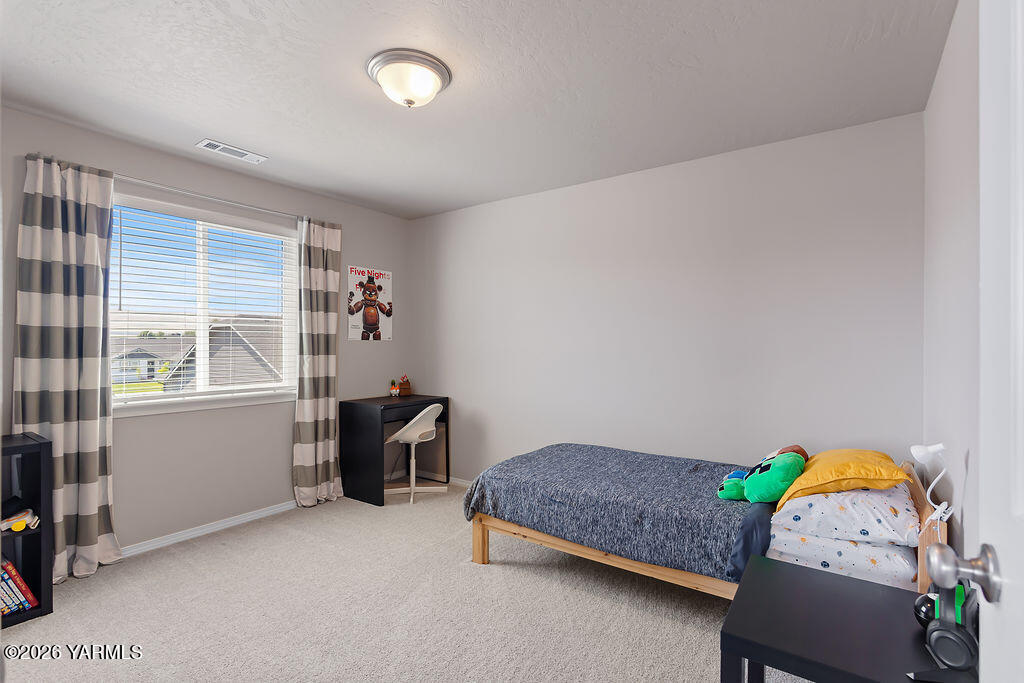 2314 S 57th Ave