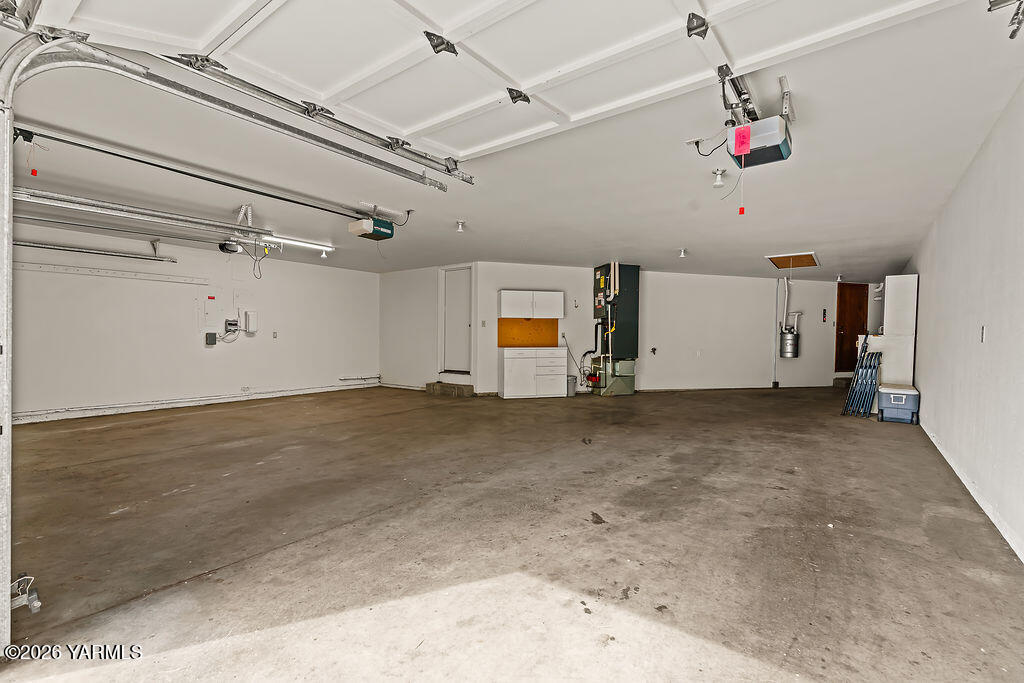 4460 Washington 410 Ave