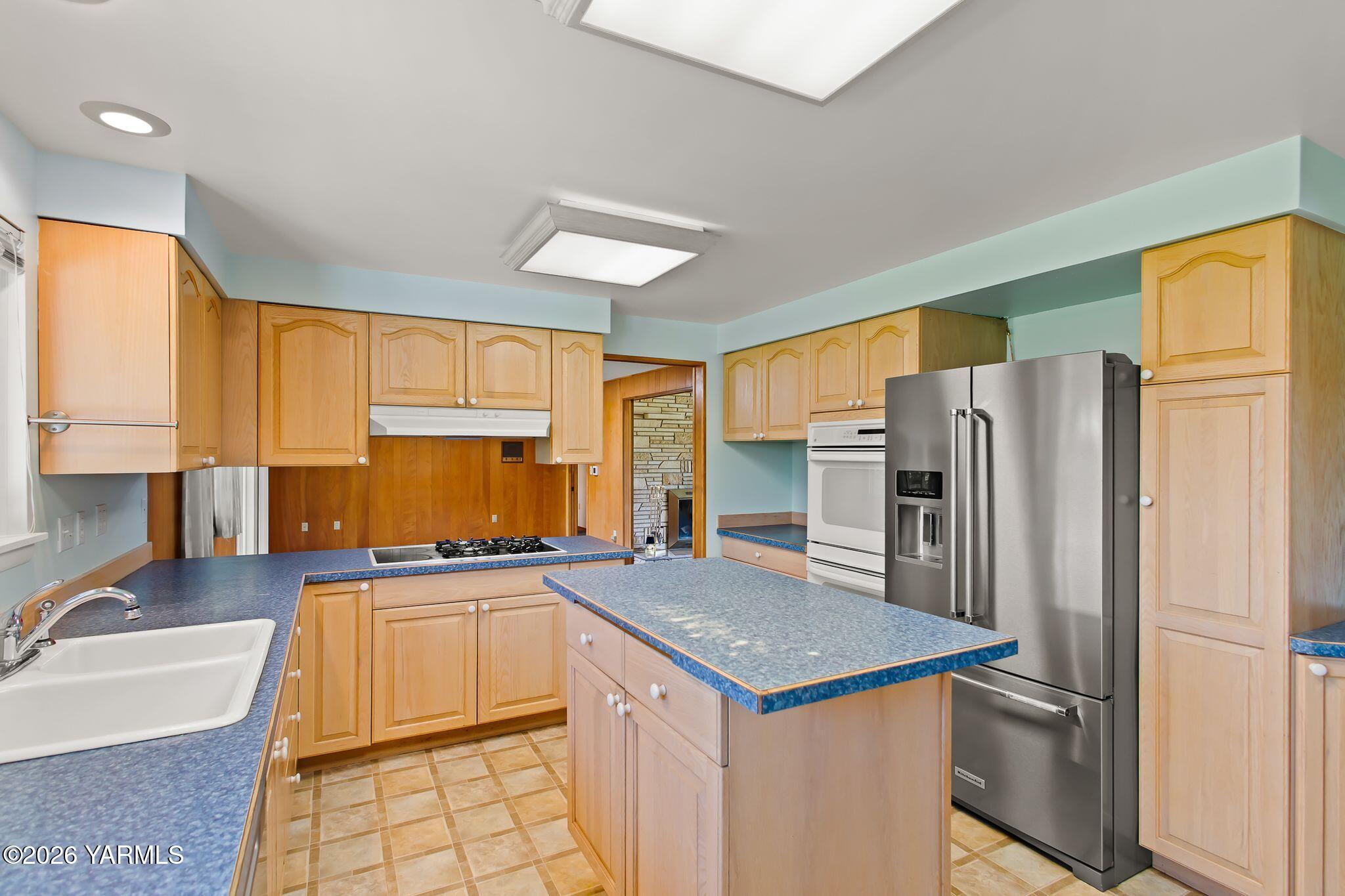 801 S 59th Ave