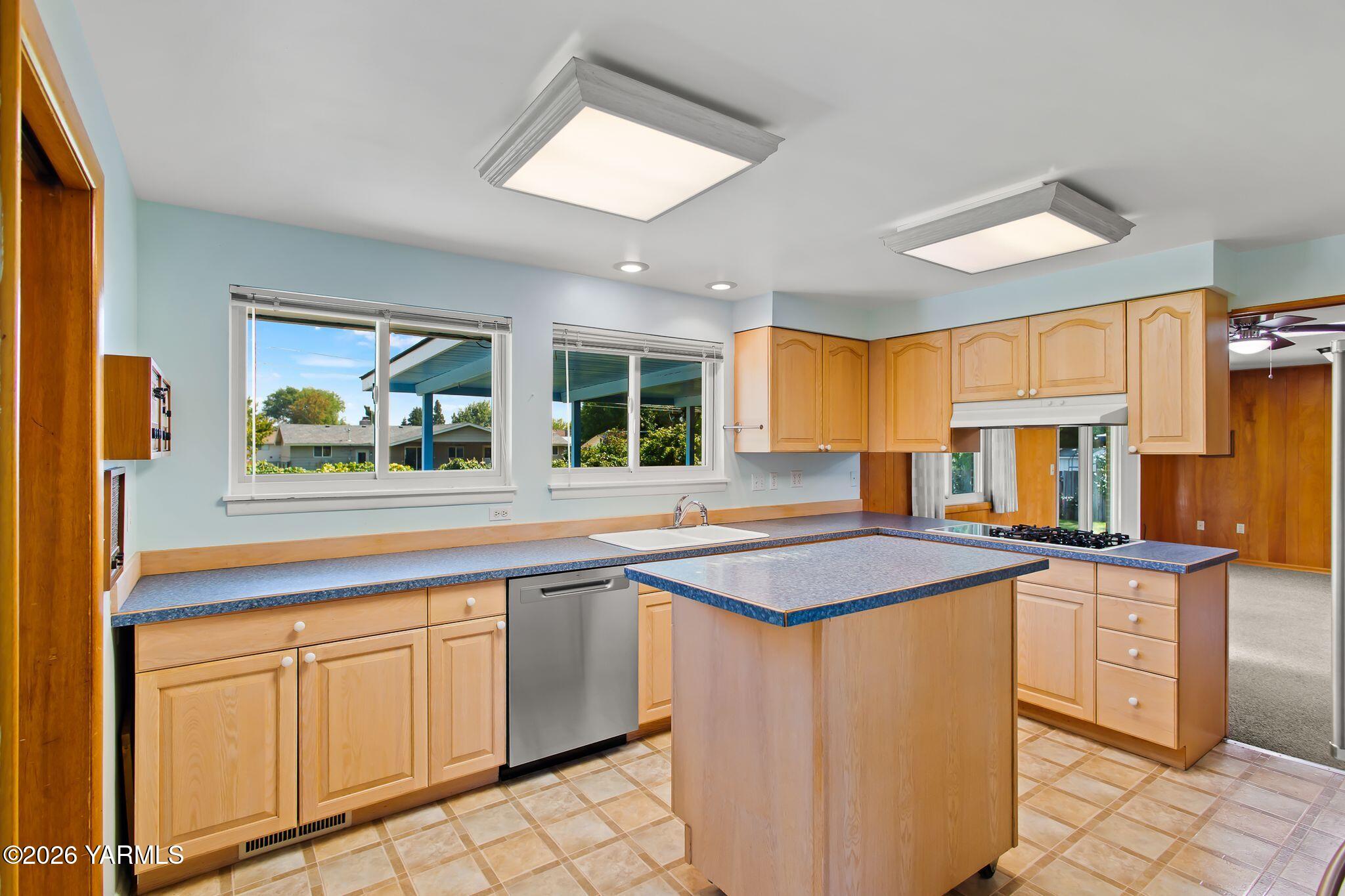 801 S 59th Ave