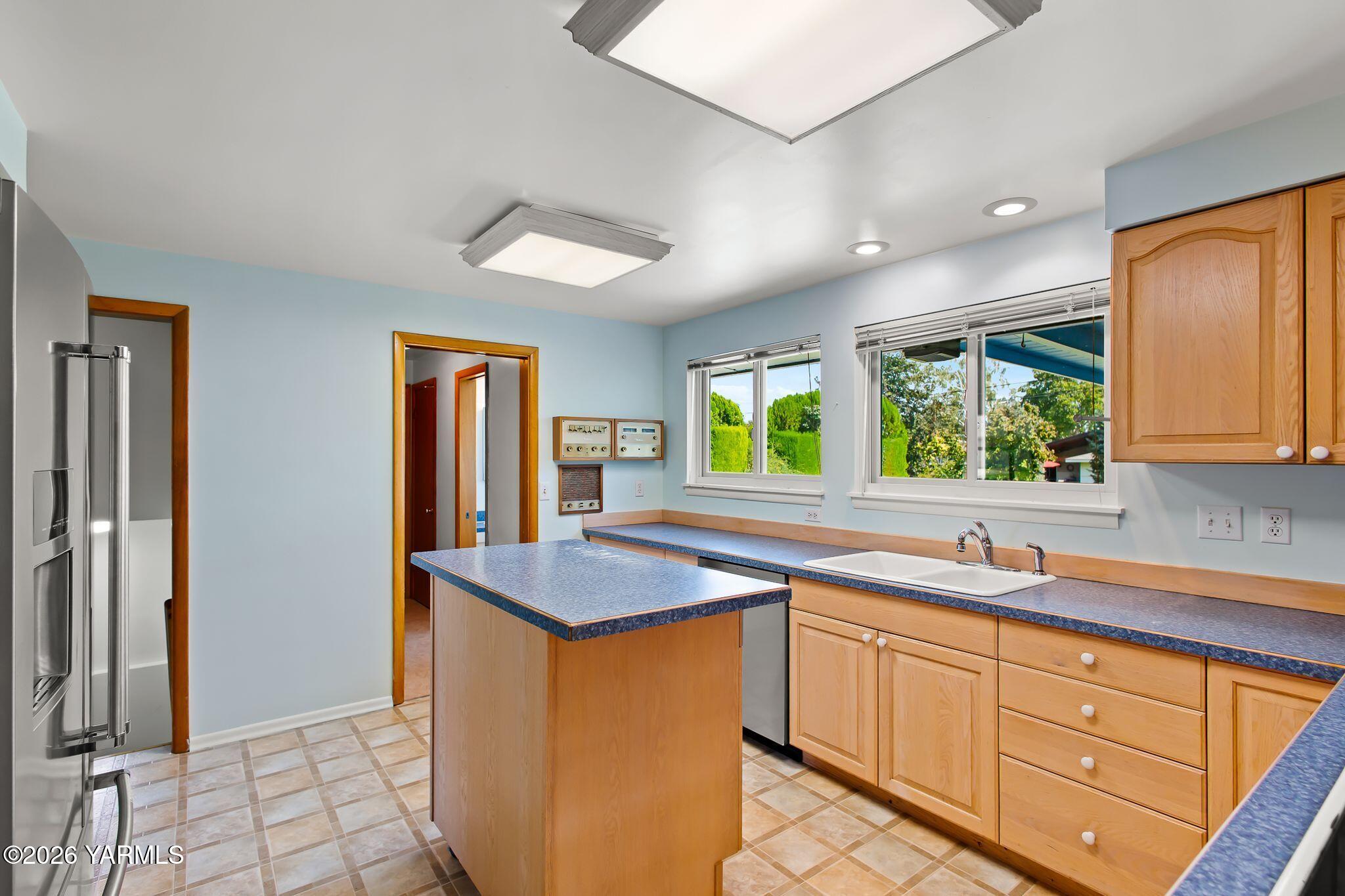 801 S 59th Ave