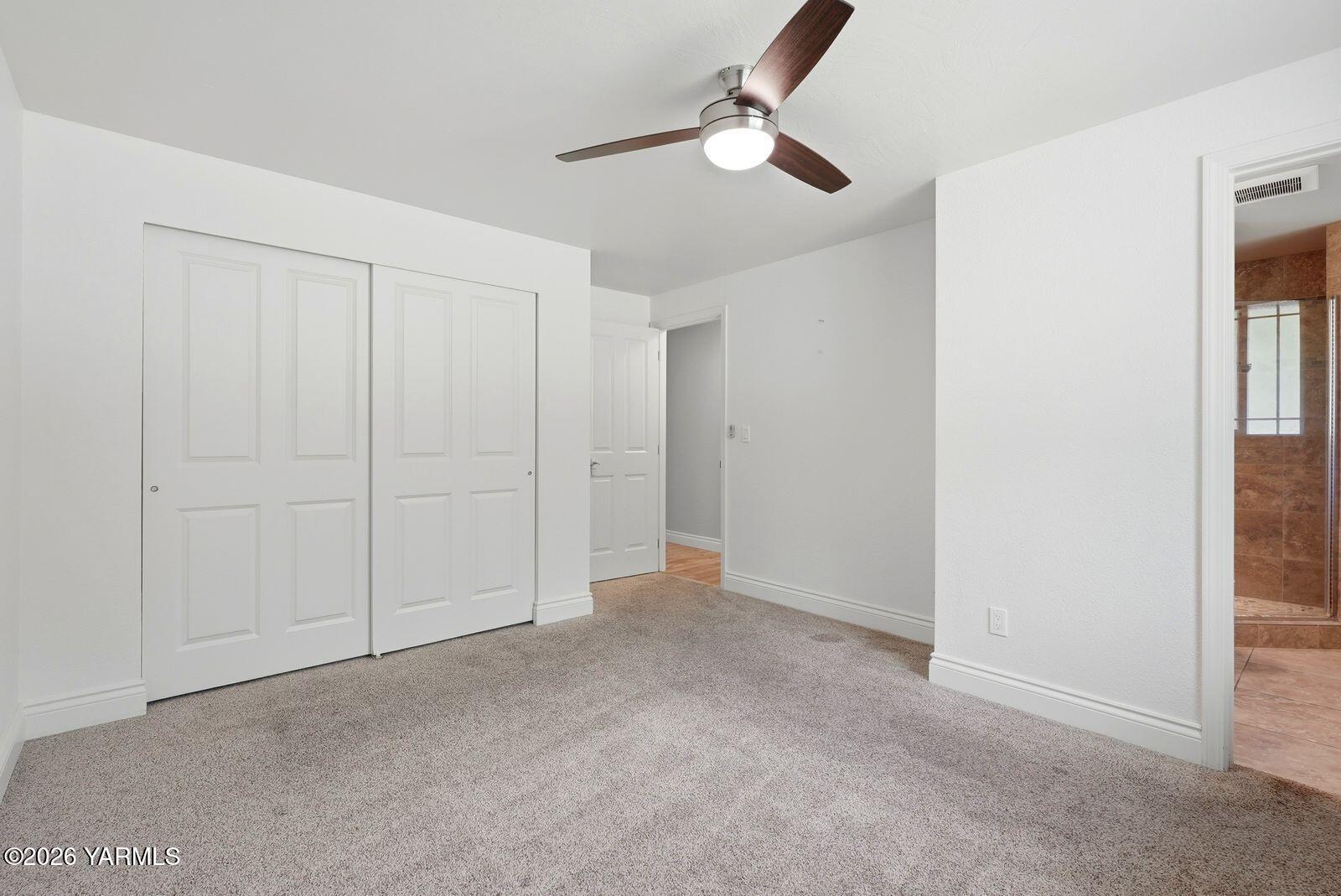 30 Rolling Hills Dr