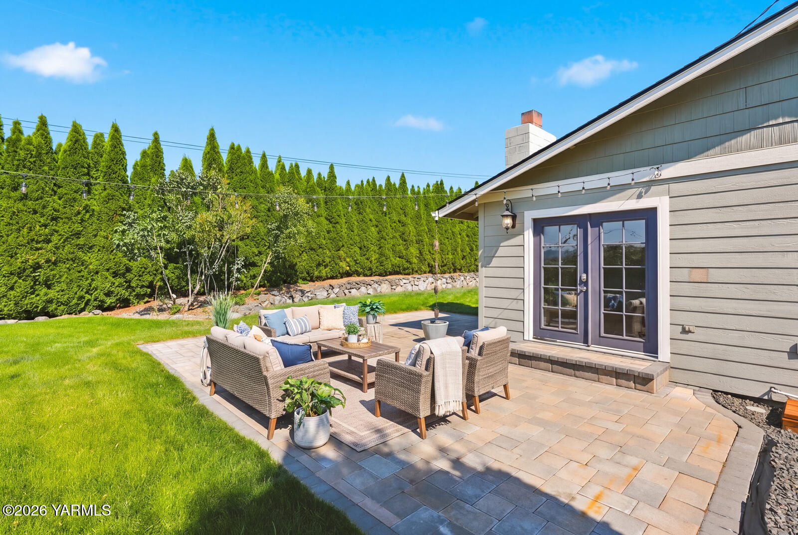 30 Rolling Hills Dr