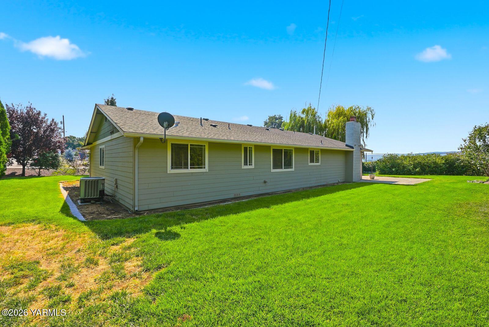 30 Rolling Hills Dr