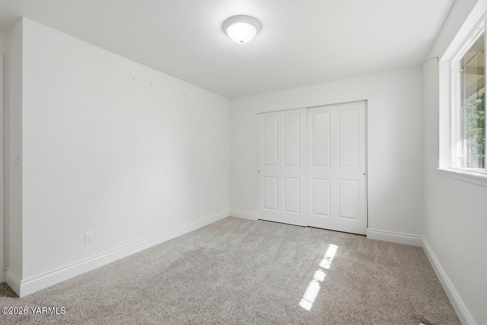 30 Rolling Hills Dr