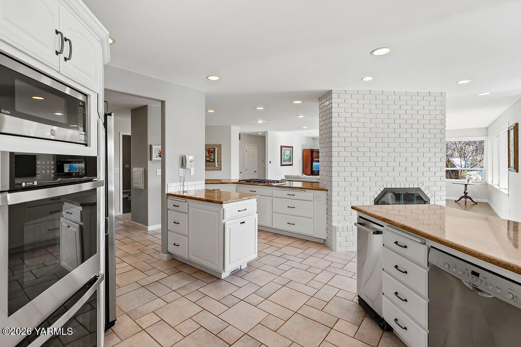 6810 Ravens Gate Way