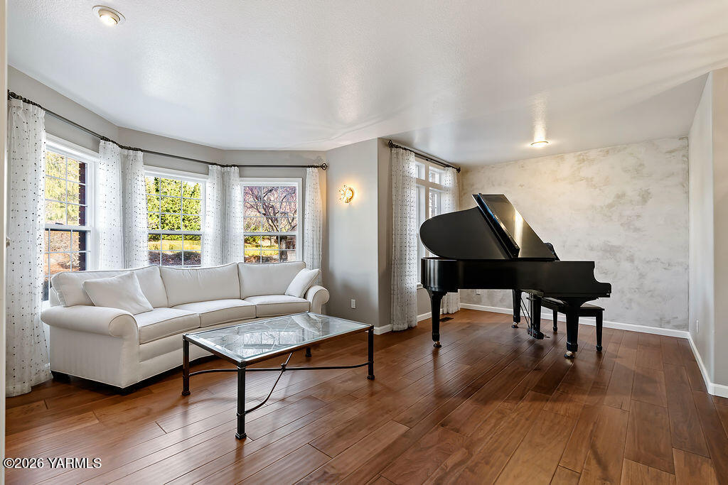 6810 Ravens Gate Way