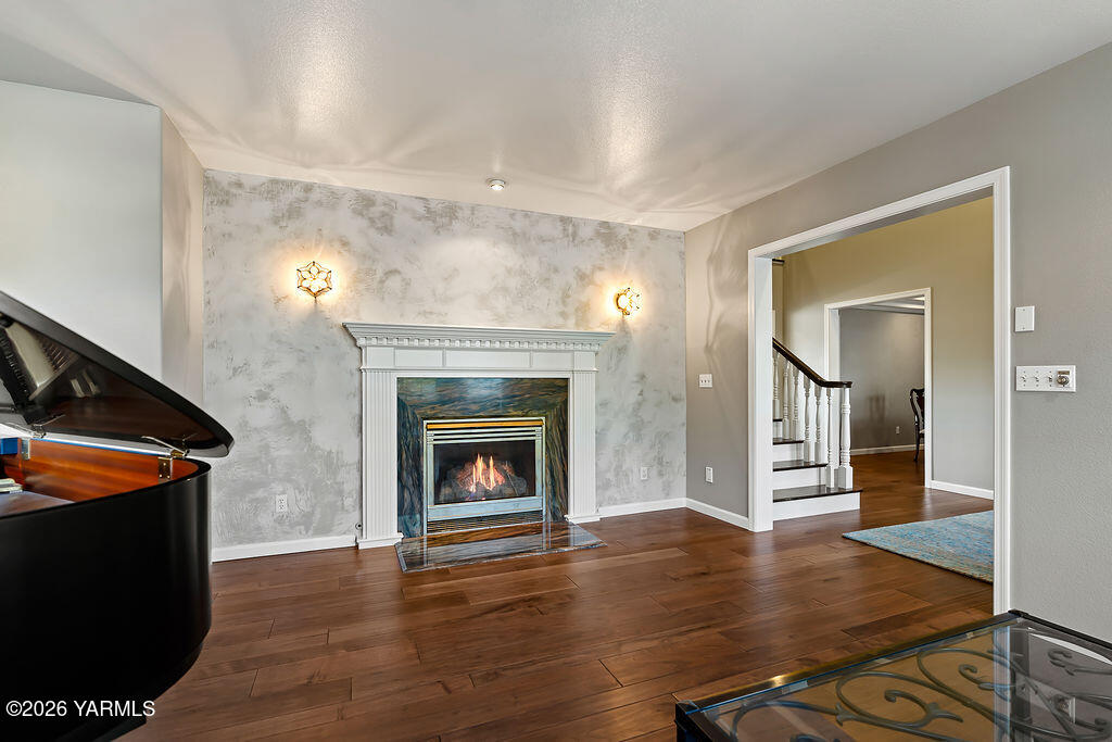 6810 Ravens Gate Way