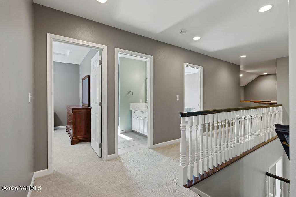 6810 Ravens Gate Way