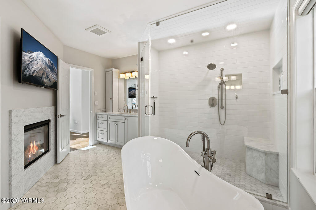 6810 Ravens Gate Way