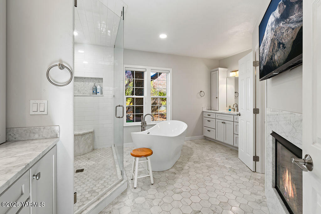 6810 Ravens Gate Way