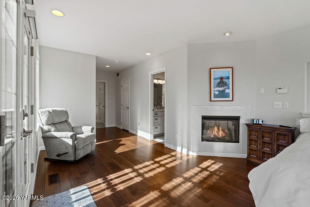 6810 Ravens Gate Way