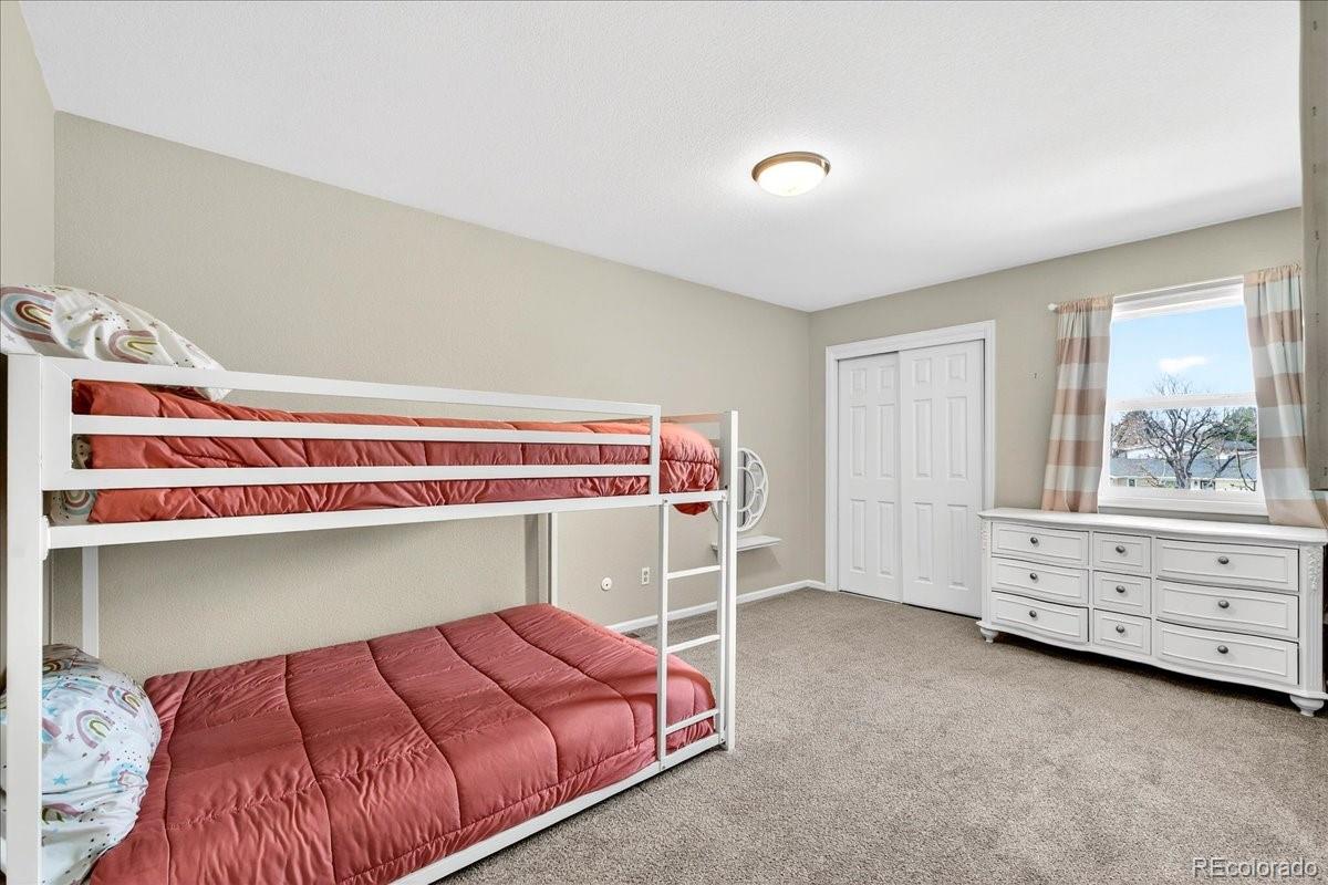 1410 S Oakland Street