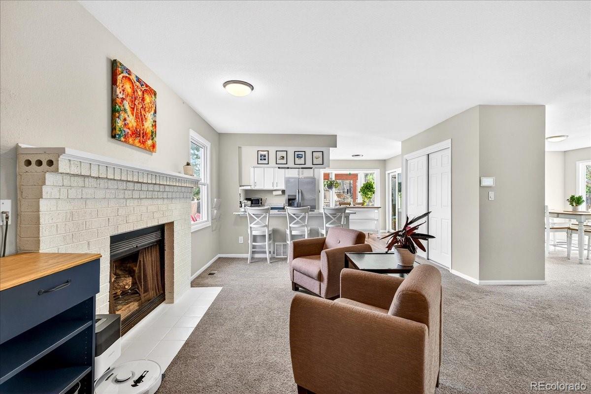 1410 S Oakland Street