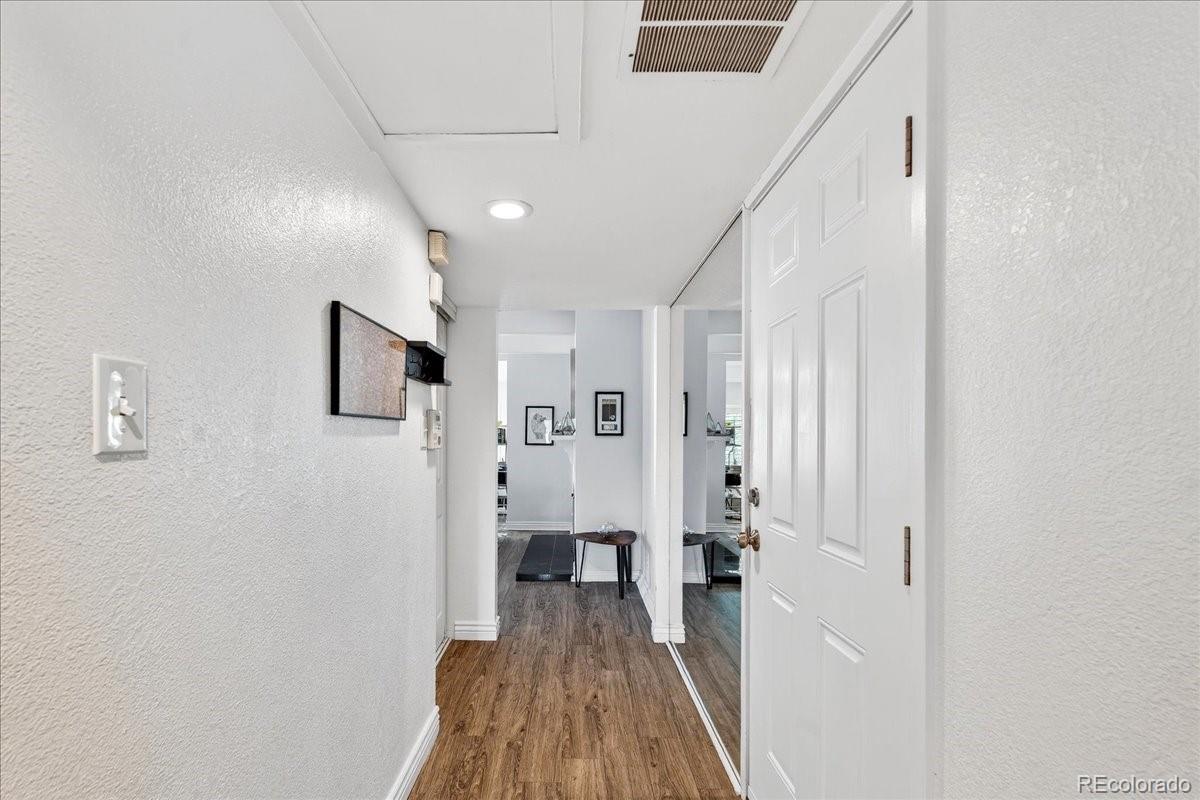 2525 S Dayton Way Unit: 2010