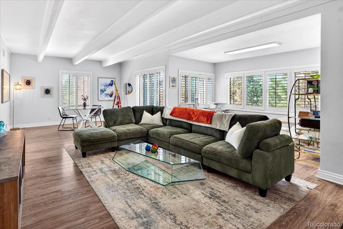 2525 S Dayton Way Unit: 2010