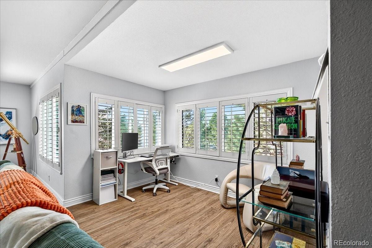 2525 S Dayton Way Unit: 2010