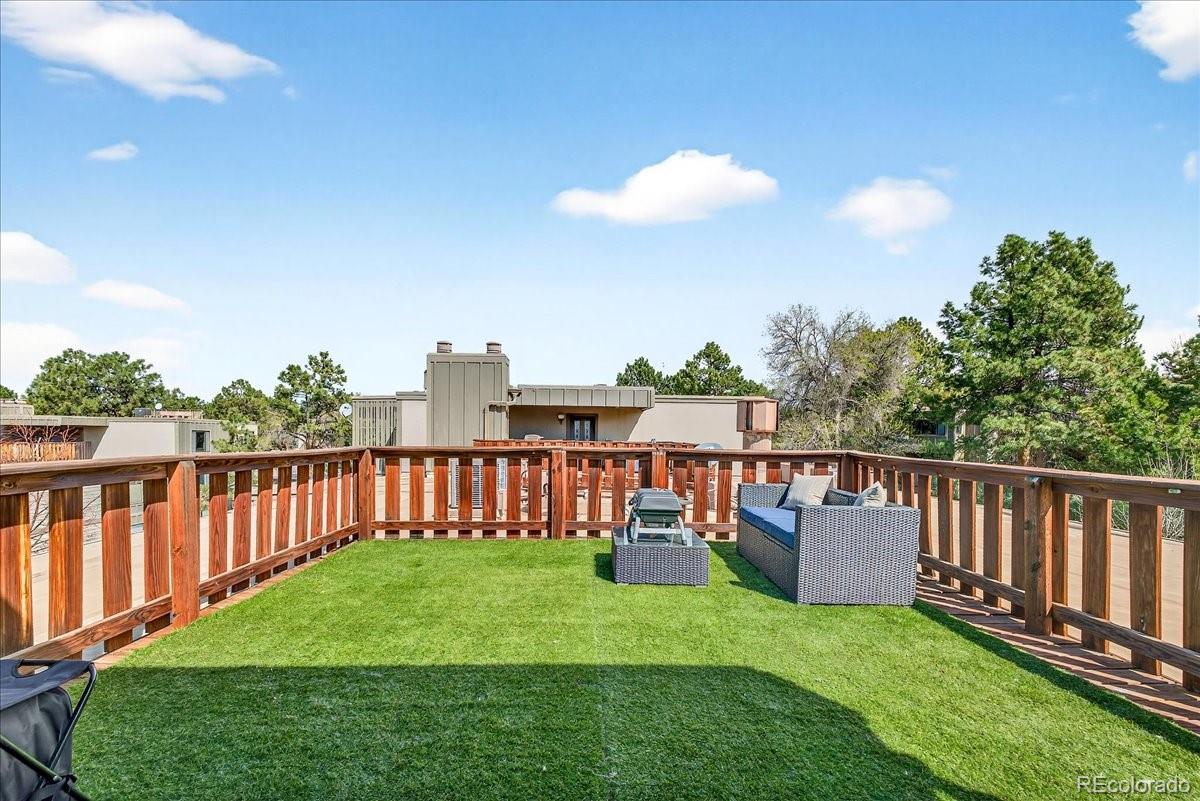 2525 S Dayton Way Unit: 2010