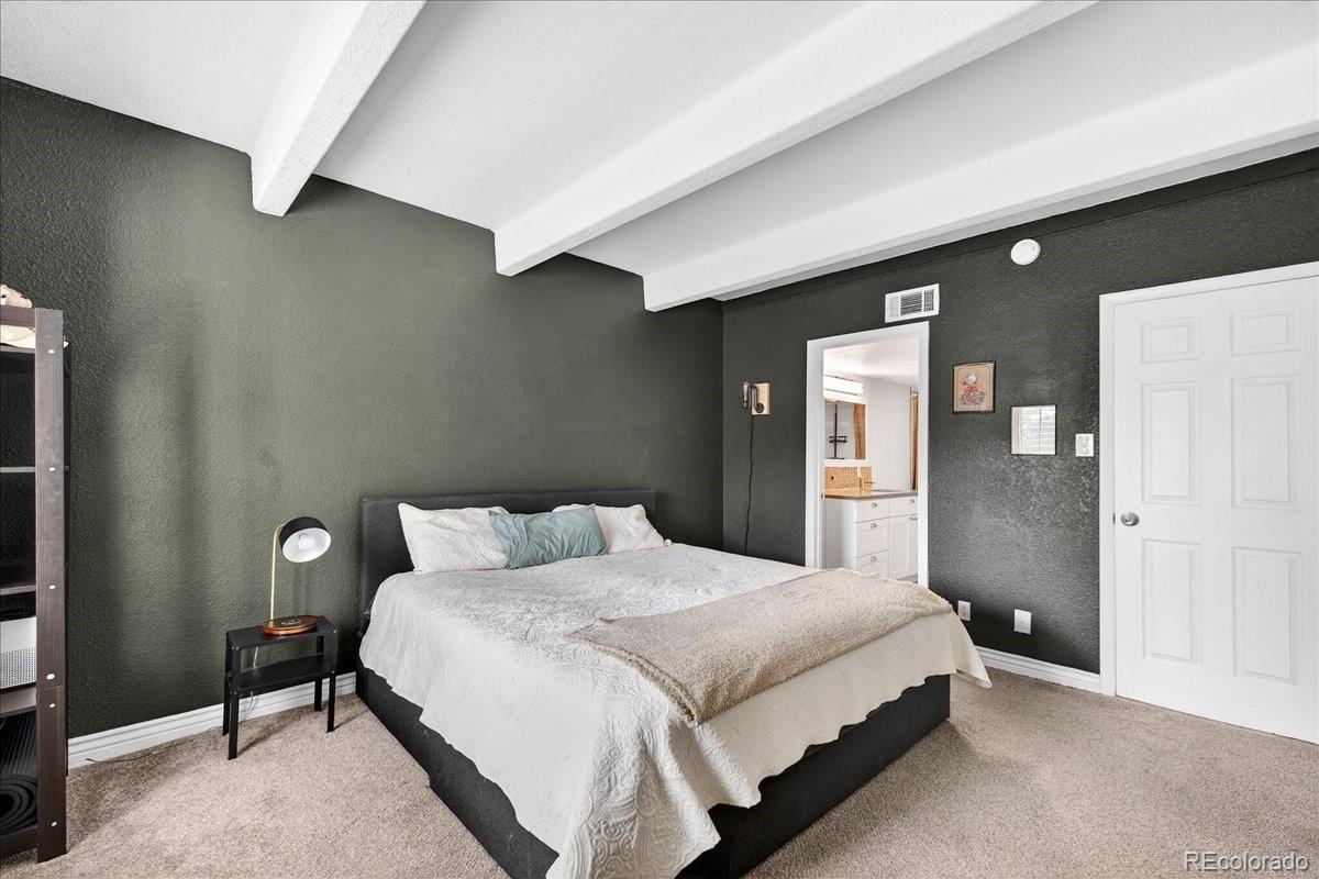 2525 S Dayton Way Unit: 2010