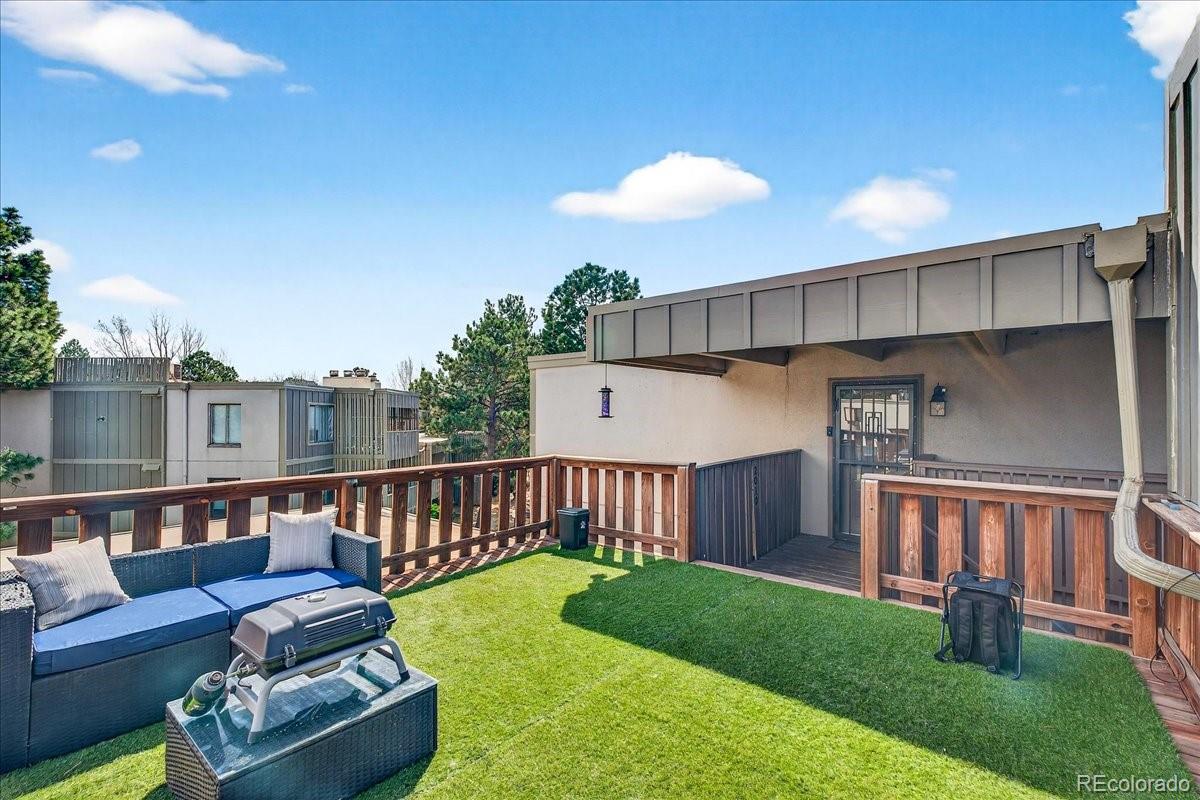 2525 S Dayton Way Unit: 2010