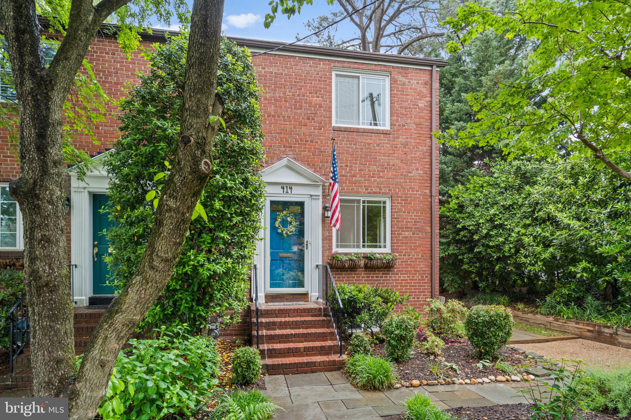 414 E Mason Ave E