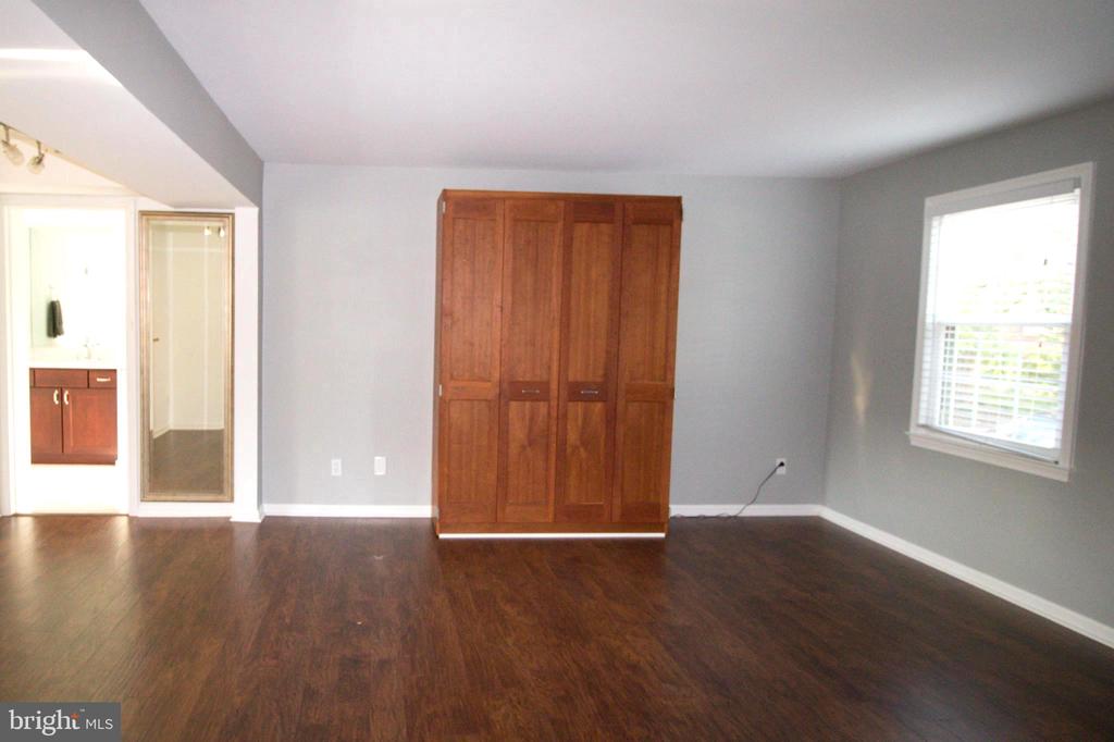 529 BASHFORD LN #2