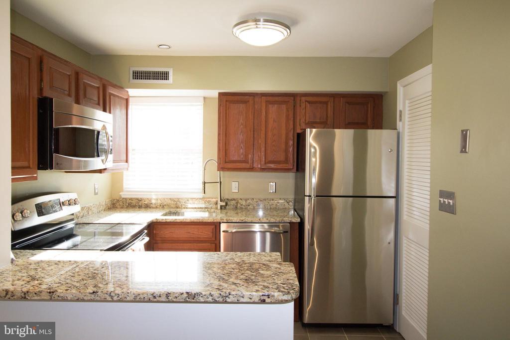 529 BASHFORD LN #2