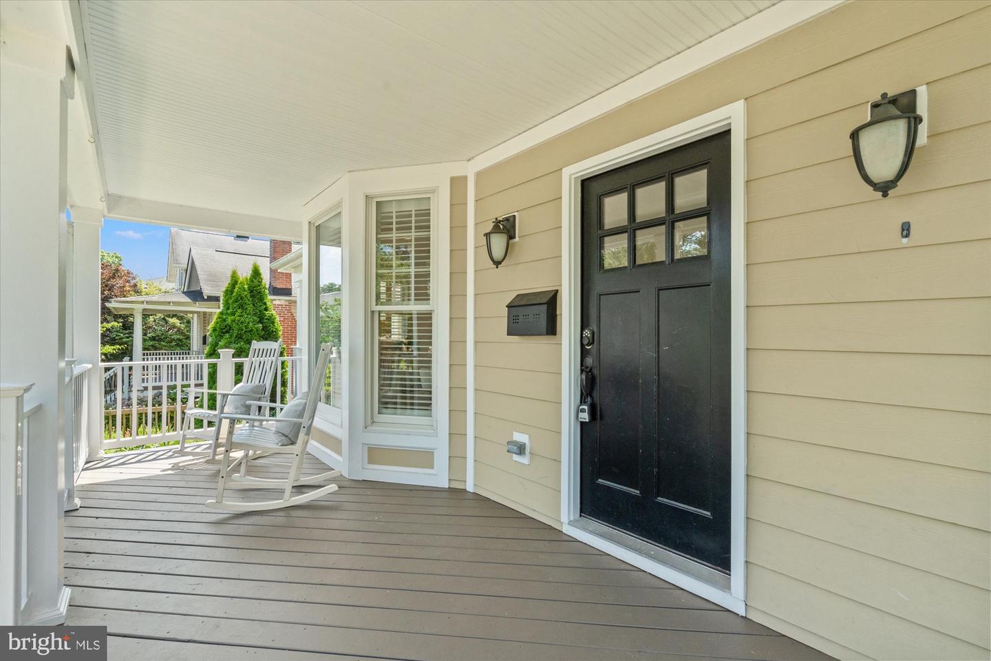 323 Clifford Ave